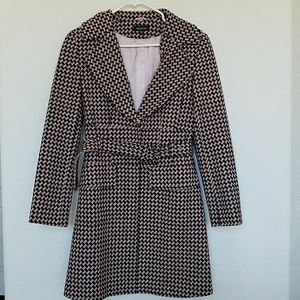 Coat Size XS  bebe